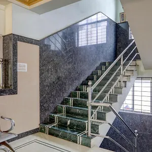 https://spot-on-iyengars-plaza.mysorehotels.org
