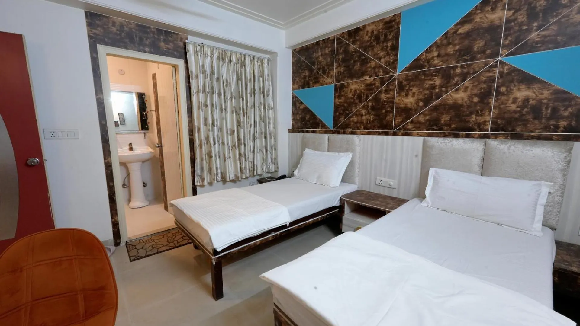 Hotel Oppera Delhi Airport New Delhi 0*,  India